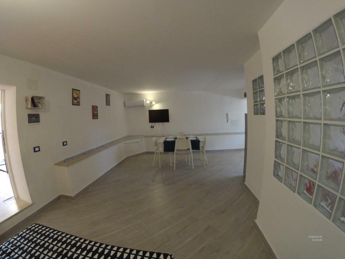 פלרמו La Petit Maison מראה חיצוני תמונה